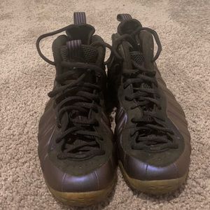 Nike foamposite size 10.5 eggplant